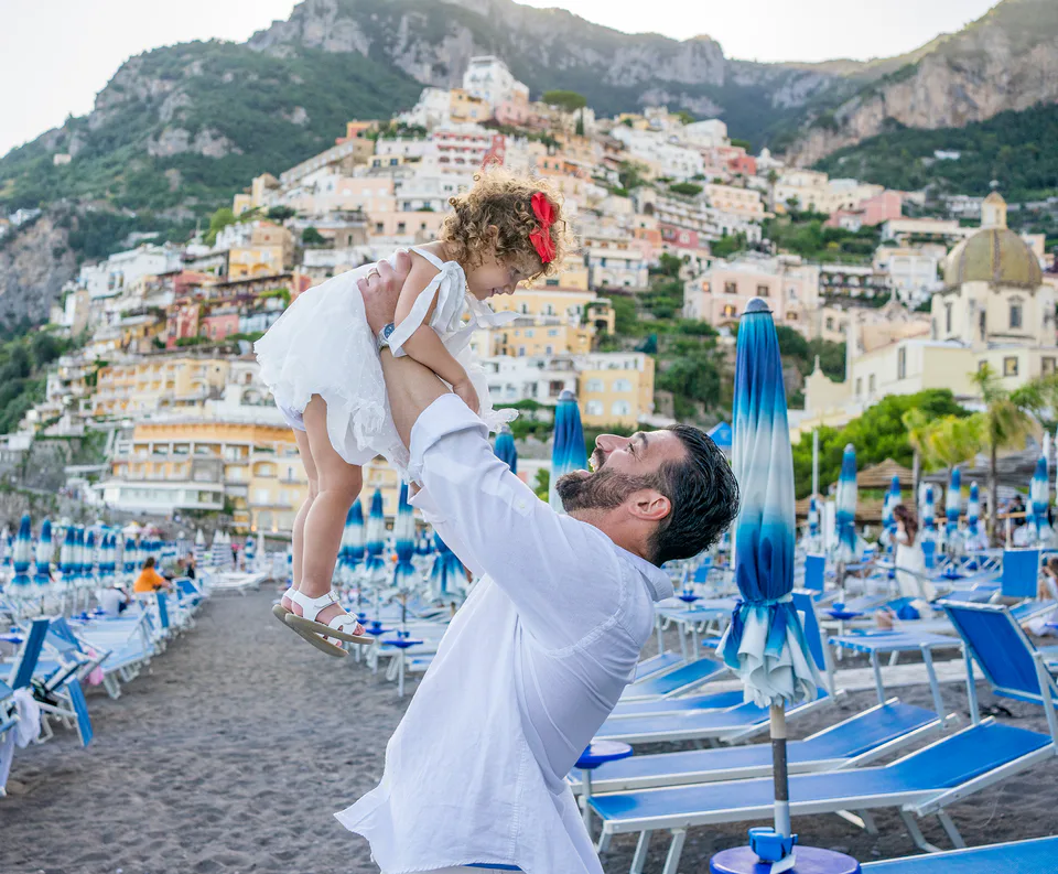 Family photo session on the Amalfi Coast 17