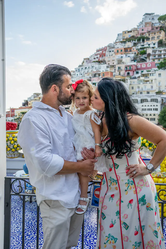 Family photo session on the Amalfi Coast 23