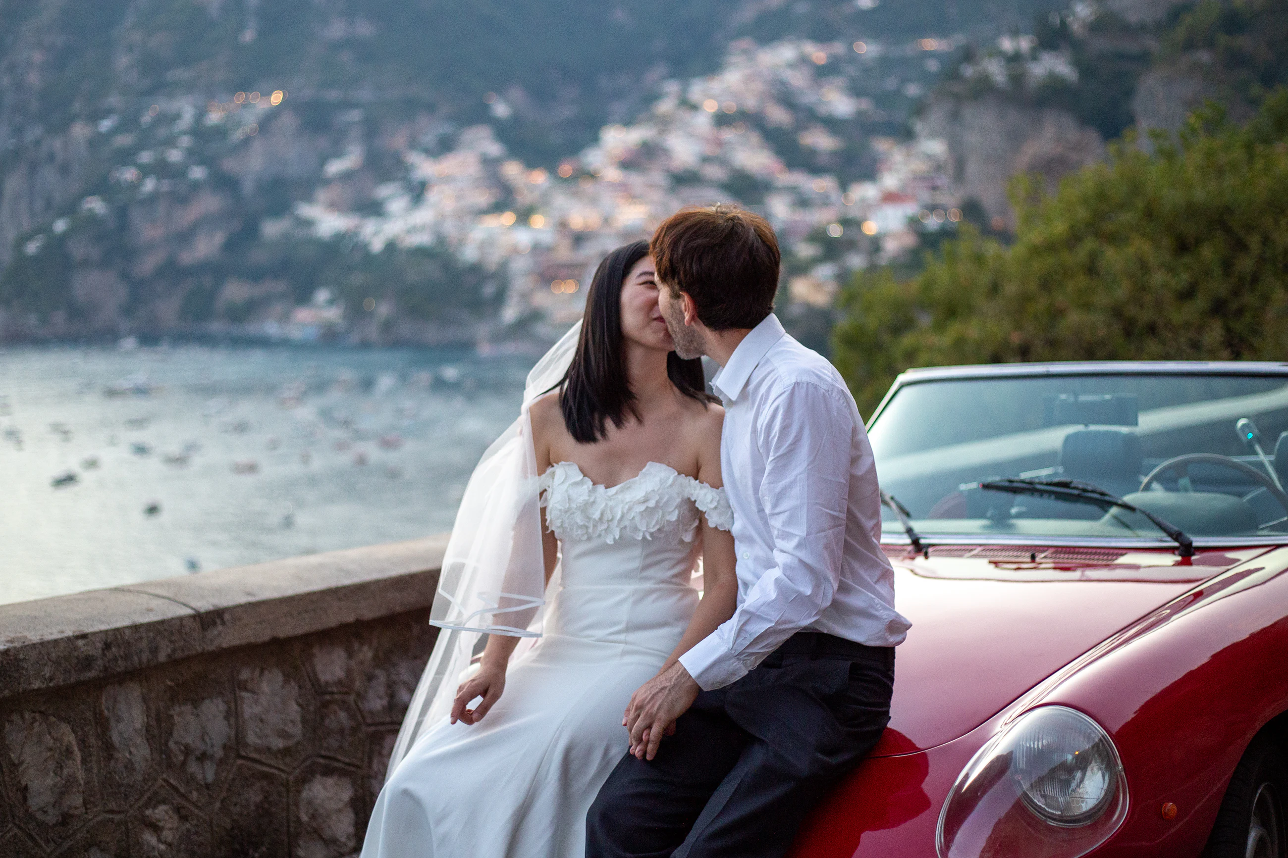 Honeymoon photo shoot by the sea 03