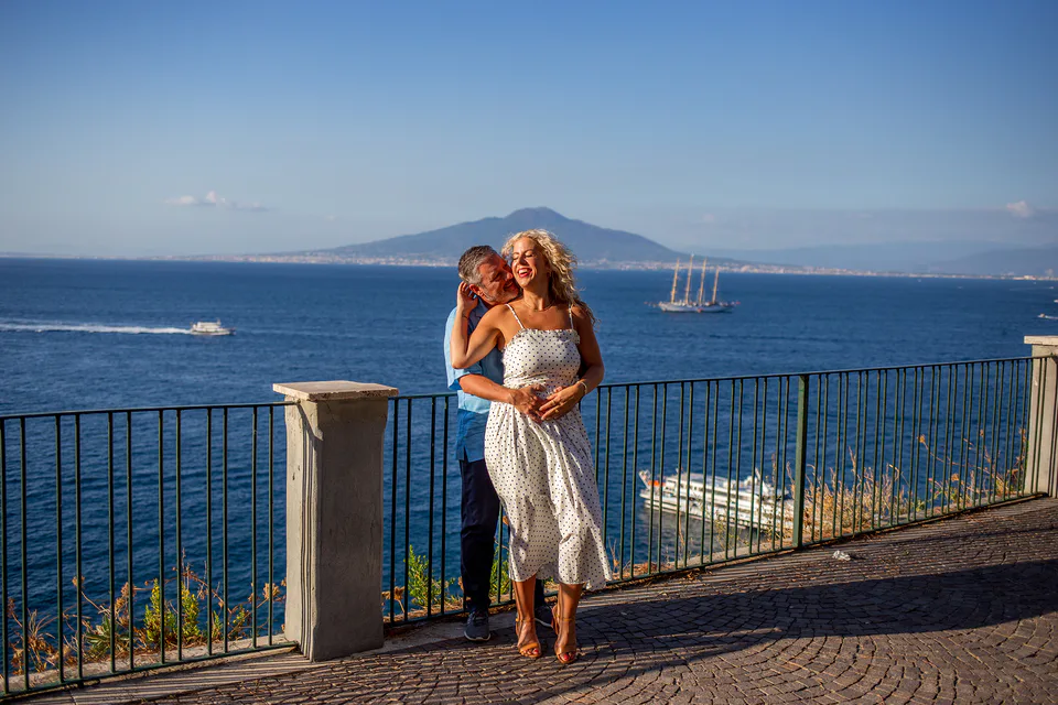 Honeymoon photo shoot by the sea 13