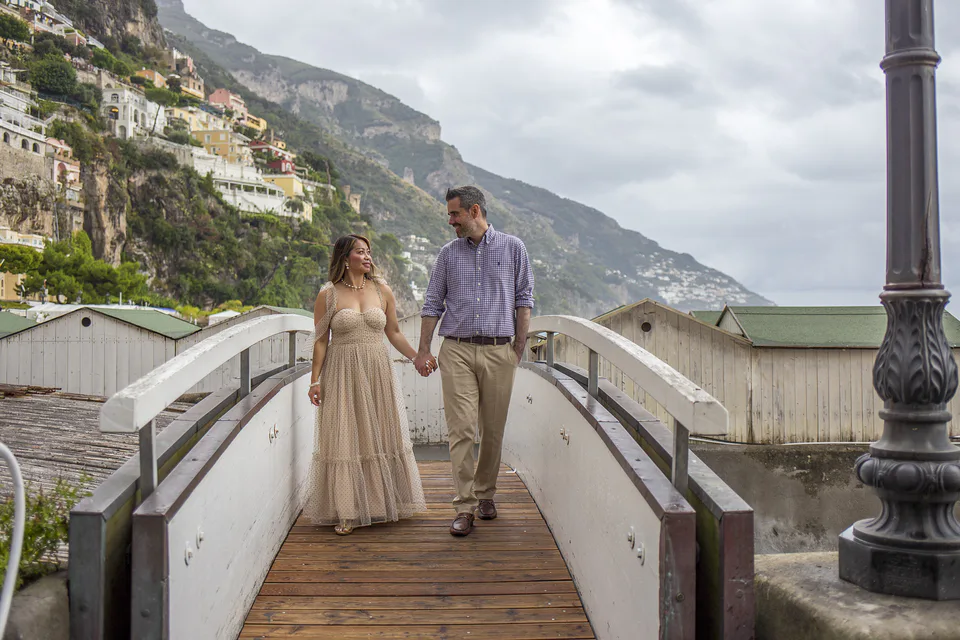 Honeymoon photo shoot by the sea 19