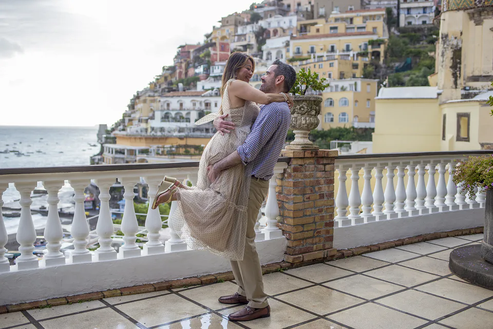 Honeymoon photo shoot by the sea 27