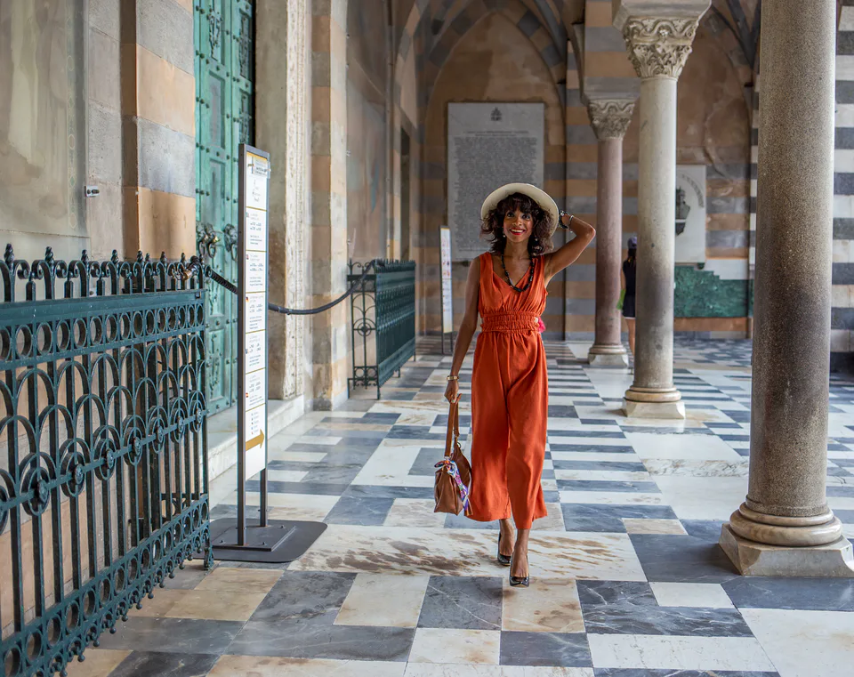 Solo travel photo shoot in Italy 20